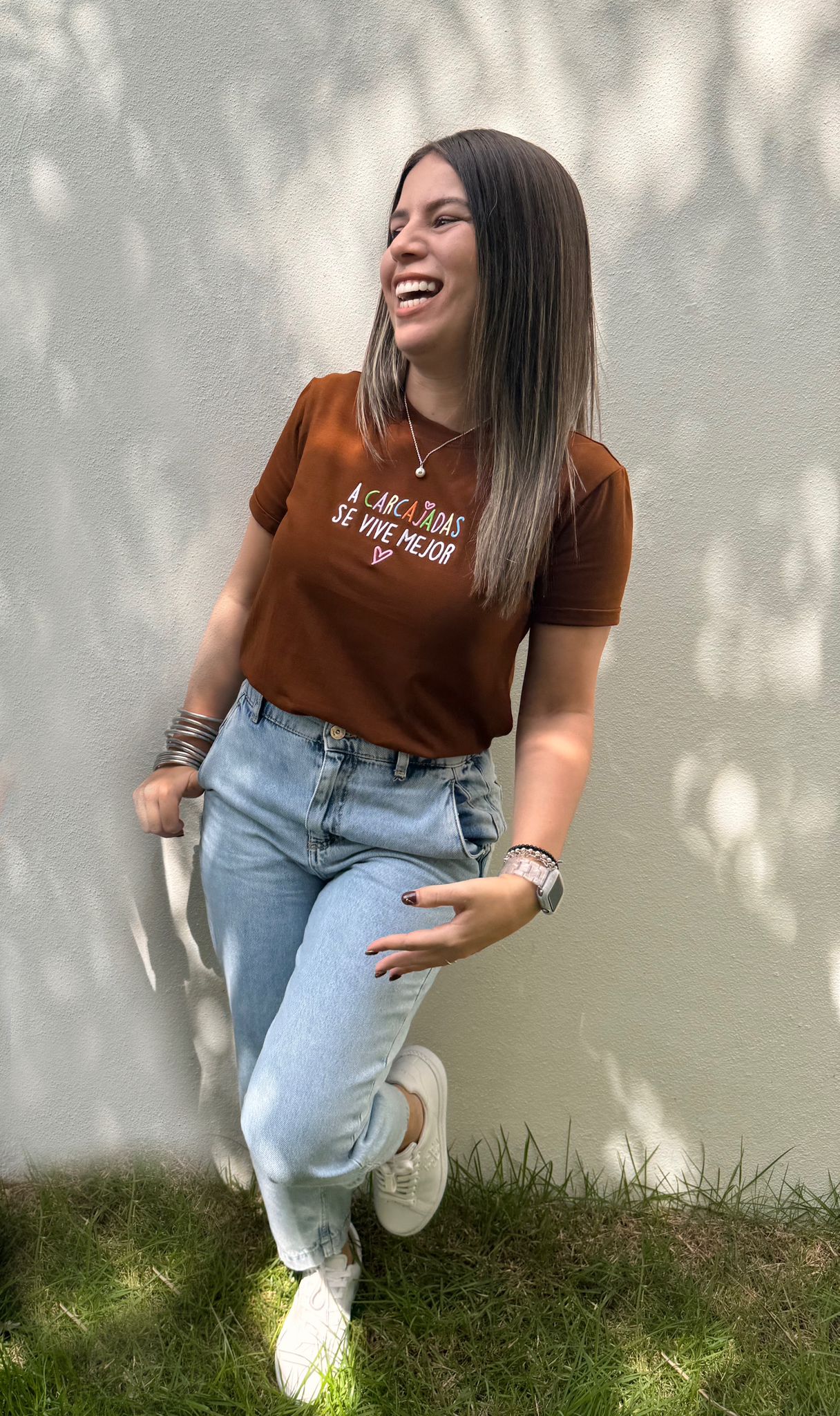 A carcajadas se vive mejor T-Shirt